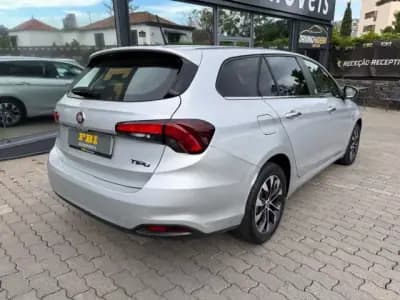 Sell Fiat Tipo Station Wagon 2020 - 14900 EUR, 55800 km - AUTO.MOTO.pt