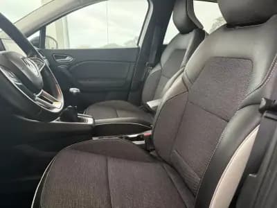 Vendo Renault Captur 2020 - 17500 EUR, 30000 km - AUTO.MOTO.pt