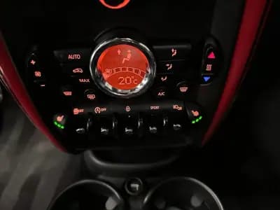 Vendo MINI Countryman 2014 - 18800 EUR, 158000 km - AUTO.MOTO.pt