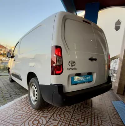 Sell Toyota Proace 2024 - 17450 EUR, 82000 km - AUTO.MOTO.pt