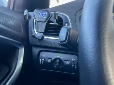 Vendo Volvo V40 2013 - 10490 EUR, 224000 km - AUTO.MOTO.pt