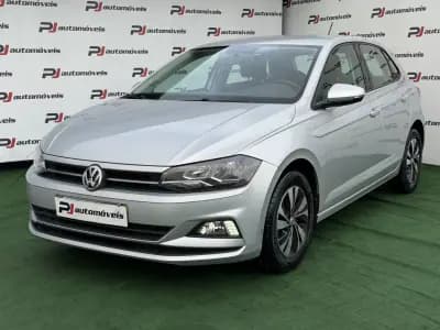 Vendo Volkswagen Polo 2018 - 12990 EUR, 69000 km - AUTO.MOTO.pt