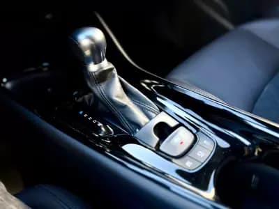 Vendo Toyota C-HR 2019 - 23950 EUR, 95000 km - AUTO.MOTO.pt