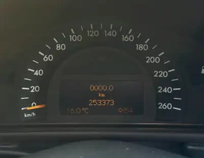 Sell Mercedes-Benz C 200 2001 - 6450 EUR, 253373 km - AUTO.MOTO.pt