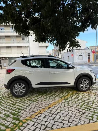 Vendo Dacia Sandero 2022 - 16850 EUR, 12275 km - AUTO.MOTO.pt