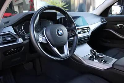 Sell BMW 330e 2021 - 26400 EUR, 93627 km - AUTO.MOTO.pt