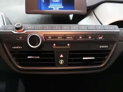 Vendo BMW i3 2022 - 23900 EUR, 47000 km - AUTO.MOTO.pt