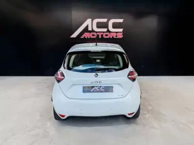Vendo Renault Zoe 2021 - 16900 EUR, 23000 km - AUTO.MOTO.pt