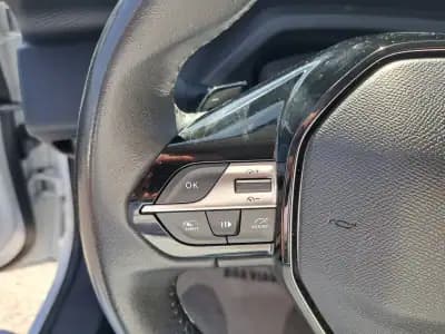 Vendo Peugeot 308 SW 2023 - 21990 EUR, 116470 km - AUTO.MOTO.pt