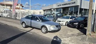 Sell Volkswagen Passat 2002 - 4400 EUR, 299900 km - AUTO.MOTO.pt