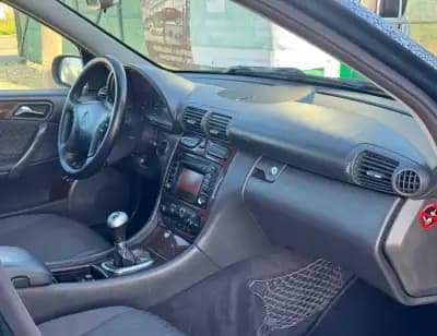 Vendo Mercedes-Benz C 270 2004 - 6940 EUR, 281857 km - AUTO.MOTO.pt