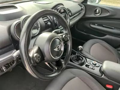 Vendo MINI Clubman 2017 - 14790 EUR, 212000 km - AUTO.MOTO.pt