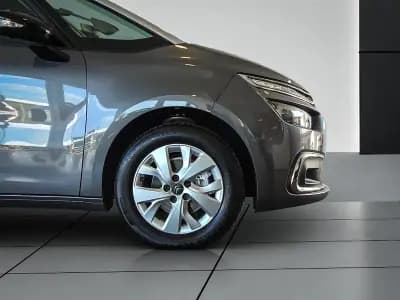 Vendo Citroën C4 Spacetourer 2022 - 22950 EUR, 70000 km - AUTO.MOTO.pt