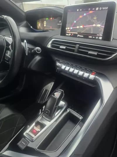 Sell Peugeot 3008 2018 - 22950 EUR, 162300 km - AUTO.MOTO.pt