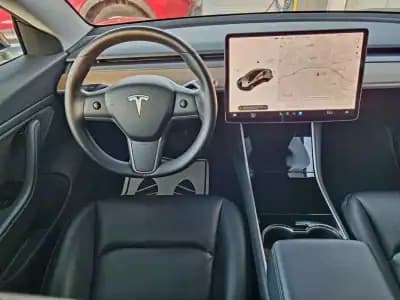 Vendo Tesla Model 3 2019 - 22500 EUR, 56000 km - AUTO.MOTO.pt