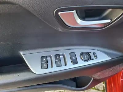 Sell Kia Rio 2021 - 15500 EUR, 70500 km - AUTO.MOTO.pt