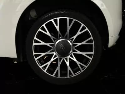 Sell Fiat 500 2023 - 12990 EUR, 107400 km - AUTO.MOTO.pt