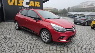 Vendo Renault Clio 2019 - 12990 EUR, 62000 km - AUTO.MOTO.pt