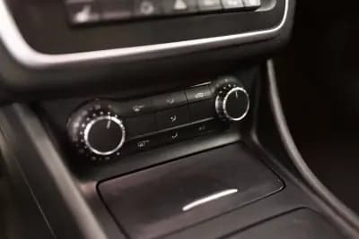 Sell Mercedes-Benz CLA 220 2015 - 21950 EUR, 163154 km - AUTO.MOTO.pt