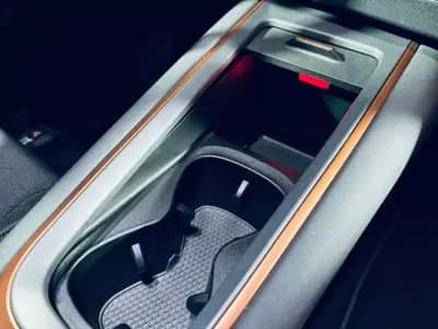 Vendo Cupra Born 2022 - 35990 EUR, 26601 km - AUTO.MOTO.pt