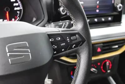 Vendo SEAT Arona 2021 - 15900 EUR, 61331 km - AUTO.MOTO.pt