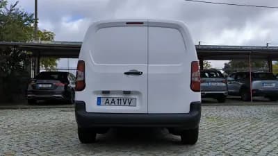 Vendo Peugeot Partner 2020 - 14490 EUR, 113847 km - AUTO.MOTO.pt
