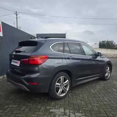 Vendo BMW X1 2017 - 17450 EUR, 275103 km - AUTO.MOTO.pt