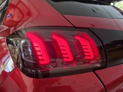 Sell Peugeot e-208 2022 - 18999 EUR, 14864 km - AUTO.MOTO.pt