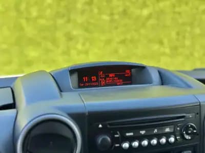 Sell Peugeot Partner 2014 - 9250 EUR, 190000 km - AUTO.MOTO.pt