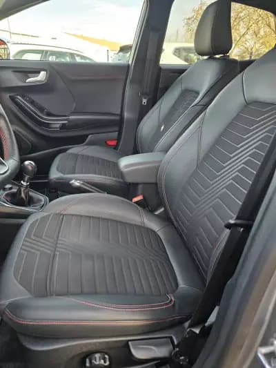 Vendo Ford Puma 2023 - 21900 EUR, 60200 km - AUTO.MOTO.pt