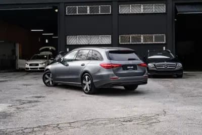 Vendo Mercedes-Benz C 200 2023 - 34900 EUR, 117000 km - AUTO.MOTO.pt