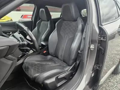 Sell Peugeot 2008 2021 - 19500 EUR, 61150 km - AUTO.MOTO.pt