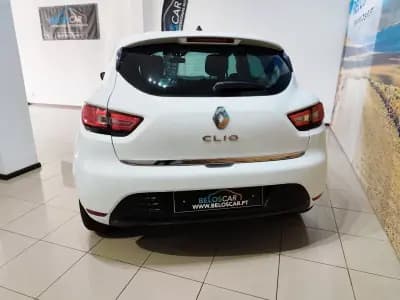 Vendo Renault Clio 2019 - 10990 EUR, 99000 km - AUTO.MOTO.pt