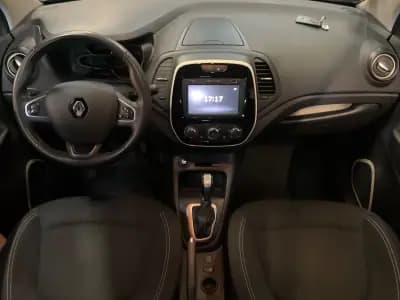Vendo Renault Captur 2018 - 14995 EUR, 130700 km - AUTO.MOTO.pt