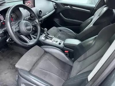 Vendo Audi A3 Sportback 2017 - 18999 EUR, 165021 km - AUTO.MOTO.pt