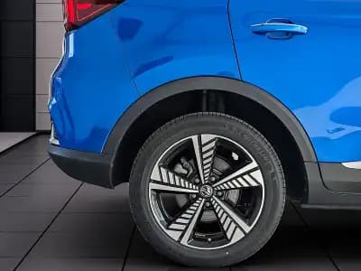 Sell MG ZS 2020 - 19250 EUR, 15000 km - AUTO.MOTO.pt