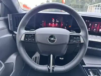 Sell Opel Astra 2023 - 27750 EUR, 11867 km - AUTO.MOTO.pt