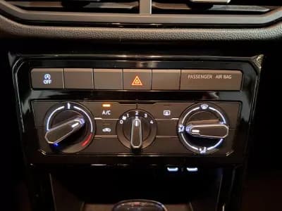 Vendo Volkswagen T-Cross 2024 - 22750 EUR, 54543 km - AUTO.MOTO.pt