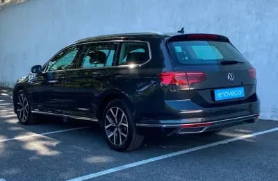 Vendo Volkswagen Passat Variant 2021 - 19900 EUR, 129031 km - AUTO.MOTO.pt