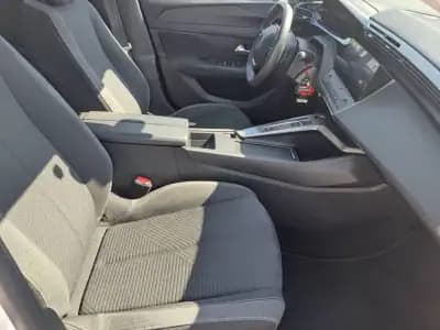 Vendo Peugeot 308 SW 2023 - 21990 EUR, 116470 km - AUTO.MOTO.pt