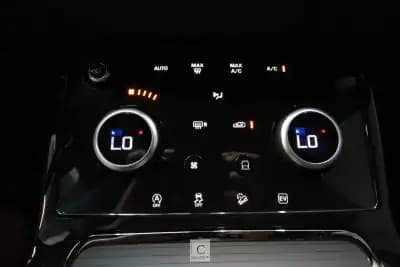 Sell Land Rover Range Rover Evoque 2024 - 56000 EUR, 39000 km - AUTO.MOTO.pt