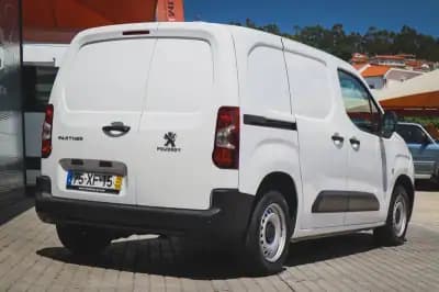 Vendo Peugeot Partner 1.6 BlueHDi Style 2019 - 12500 EUR, 174520 km - AUTO.MOTO.pt