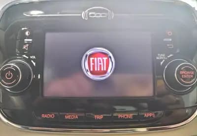 Vendo Fiat 500 2017 - 8490 EUR, 124000 km - AUTO.MOTO.pt