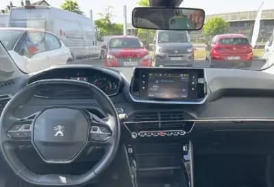 Vendo Peugeot e-208 2021 - 14500 EUR, 45000 km - AUTO.MOTO.pt