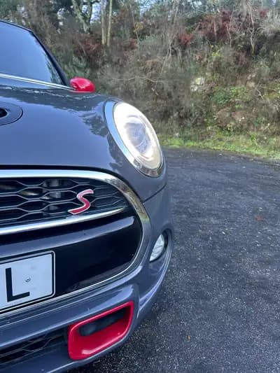 Vendo MINI Cooper 2014 - 15000 EUR, 160000 km - AUTO.MOTO.pt