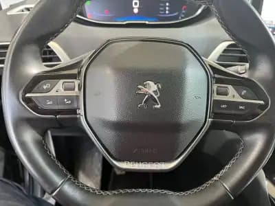 Vendo Peugeot 5008 2017 - 22500 EUR, 161123 km - AUTO.MOTO.pt