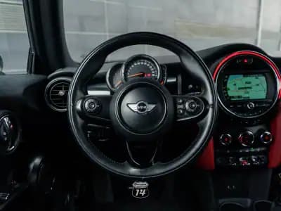 Sell MINI 2019 - 17990 EUR, 53900 km - AUTO.MOTO.pt