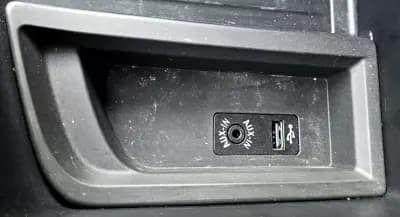 Vendo BMW 116 2017 - 16500 EUR, 129000 km - AUTO.MOTO.pt