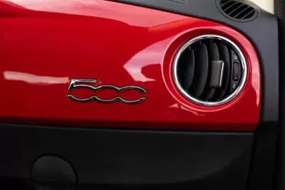 Vendo Fiat 500 2021 - 9999 EUR, 110500 km - AUTO.MOTO.pt