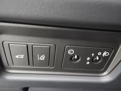 Vendo Land Rover Range Rover Evoque 2018 - 19999 EUR, 170000 km - AUTO.MOTO.pt